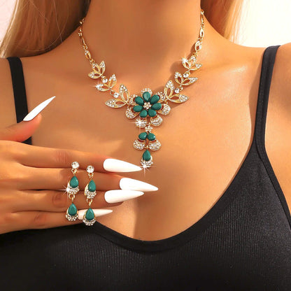 https://cdn.shopify.com/s/files/1/0820/4999/0943/files/floral-diamond-necklace-and-earring-set-837835.jpg?v=1720594148